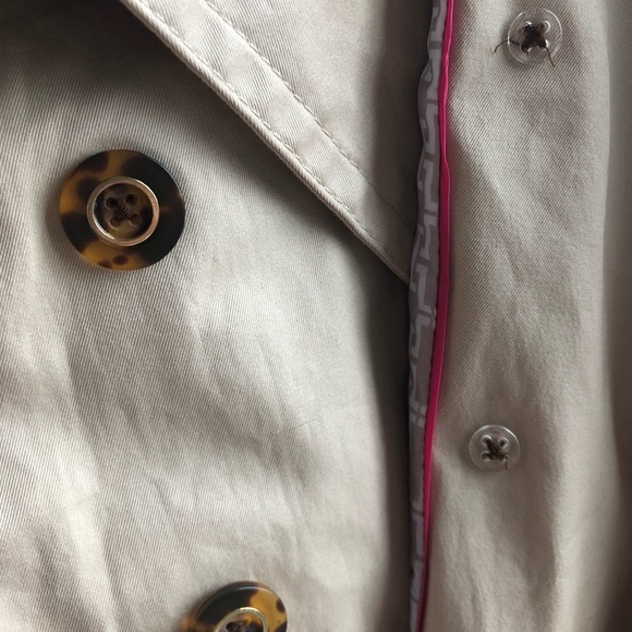 Banana Republic Trench Coat - Picture 4 of 4